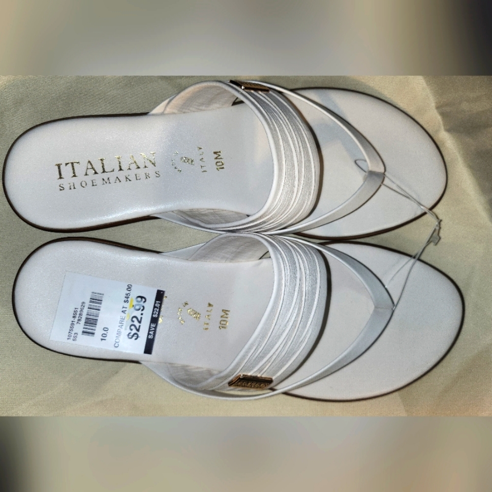 Italian Shoemaker Flip Flops size 10